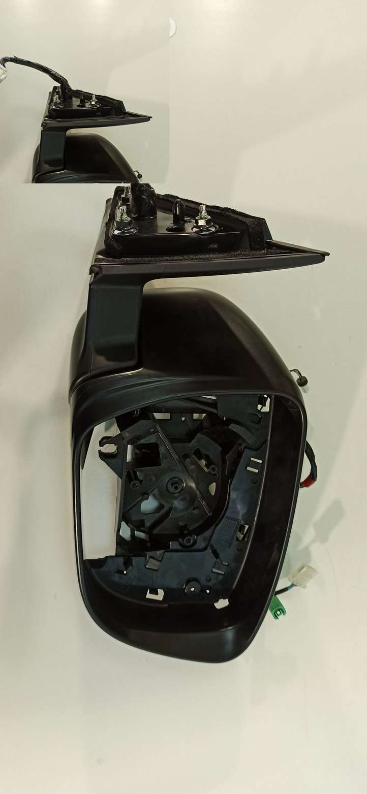Nissan X-Trail T32 (2014 - 2021)  20843004 Части зеркала