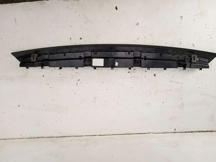 BMW 7 G11 G12 (2015 - 2022)  7355373 Отделка динамика (полка)