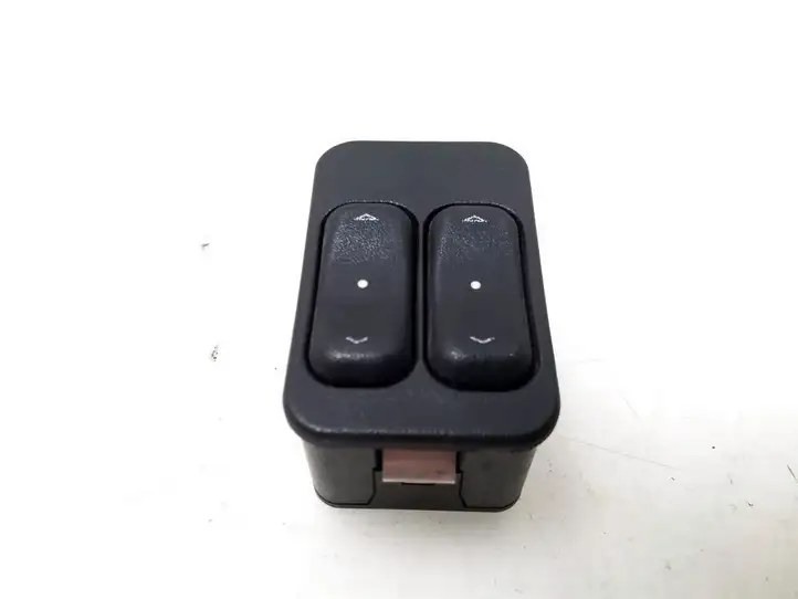 Opel Astra G (1998 - 2004) 13363201 Кнопка стеклоподъемников — фото 1