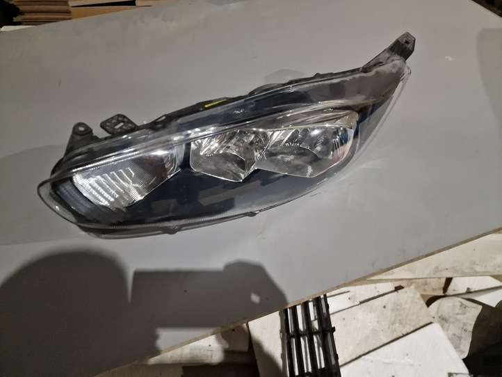 Ford Fiesta (2013 - 2017)  C1BB13W030AG Передняя фара