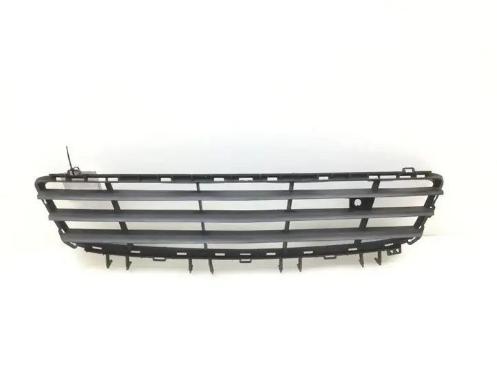 Opel Astra H (2004 - 2009) 375768702 Нижняя решетка переднего бампера — фото 1