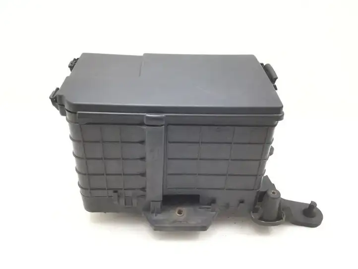 Volkswagen Touran I (2003 - 2010) 1K0915336 Крышка ящика аккумулятора — фото 1
