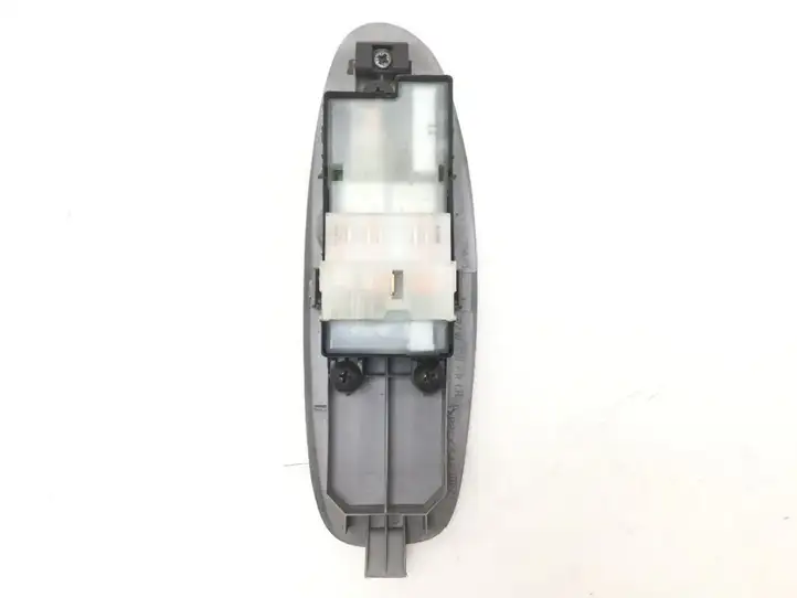 Nissan Almera (2000 - 2006) Кнопка стеклоподъемников — фото 4
