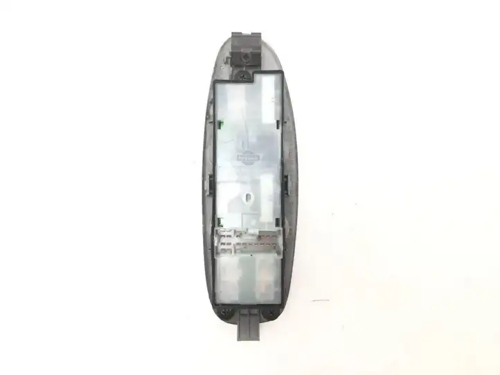 Nissan Almera (2000 - 2006) Кнопка стеклоподъемников — фото 2