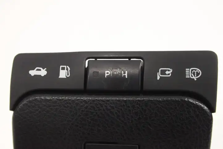 Lexus GS 300 350 430 450h (2004 - 2007) 8401030190 Блок кнопок на панели — фото 7