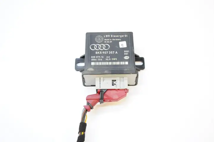 Audi A4 S4 B8 8K (2007 - 2011) 8K5907357A Блок управления светом — фото 1