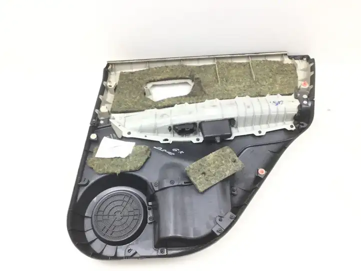 Nissan Qashqai (2006 - 2010) 82911JD900 Обшивка задней двери — фото 3