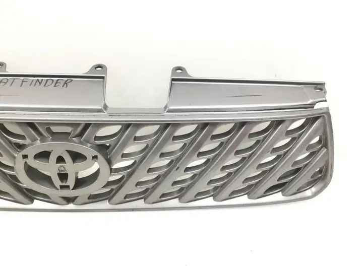 Toyota RAV 4 (XA20) (2000 - 2005) 0842342820 Передняя решетка — фото 4