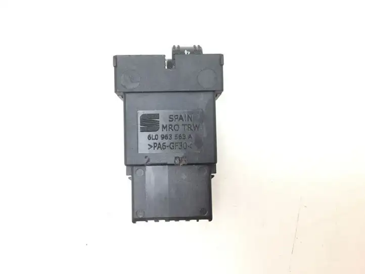 Seat Ibiza III (6L) (2002 - 2008) 6L0963563A Включатель обогрева — фото 3