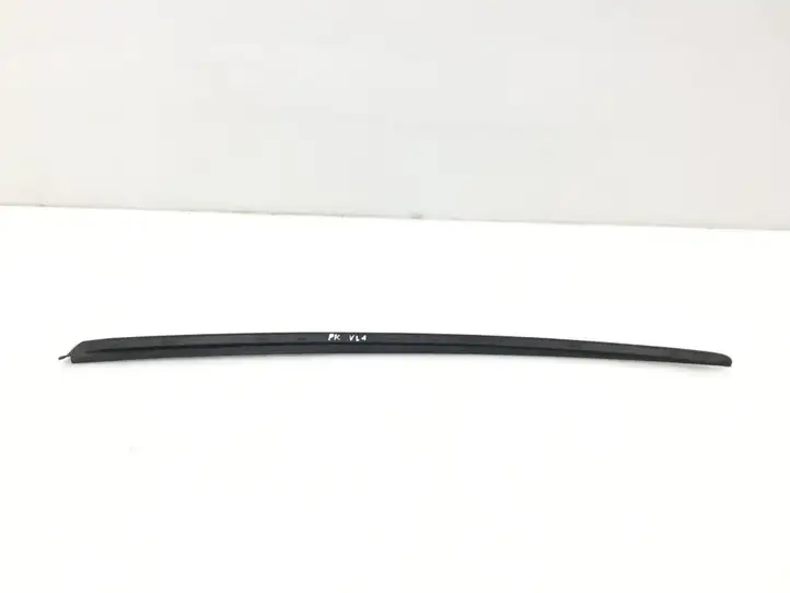 Audi A4 S4 B8 8K (2007 - 2011) 8K0854327 Накладка стоек лобового стекла — фото 2