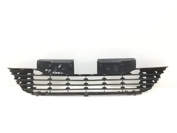 Citroen C4 (2004 - 2008) 9646215877 Нижняя решетка переднего бампера — фото 1