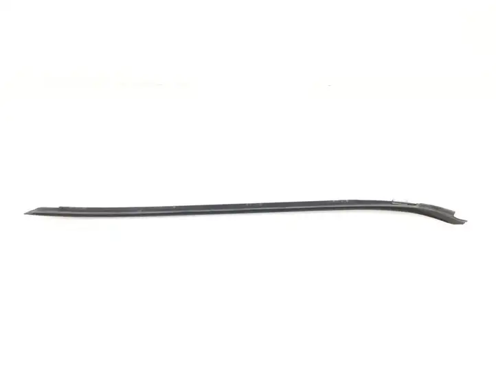 BMW 3 E90 E91 (2005 - 2012) Накладка стоек лобового стекла — фото 3