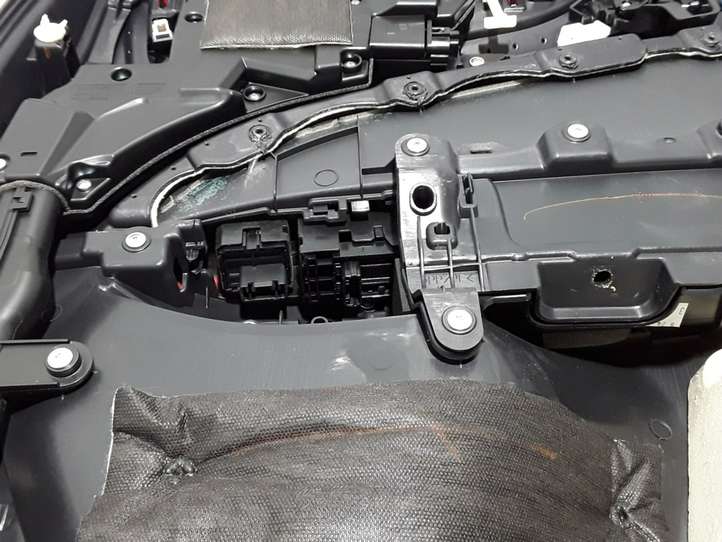 Lexus NX 350 (2021 - )  67640F602029 Обшивка задней двери