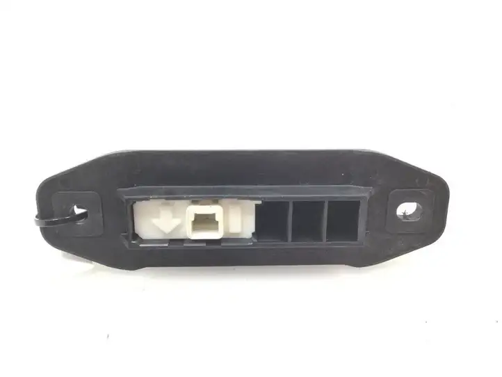 Toyota Auris E180 (2012 - 2018) 15C879 Кнопка закрытия крышки багажника — фото 2