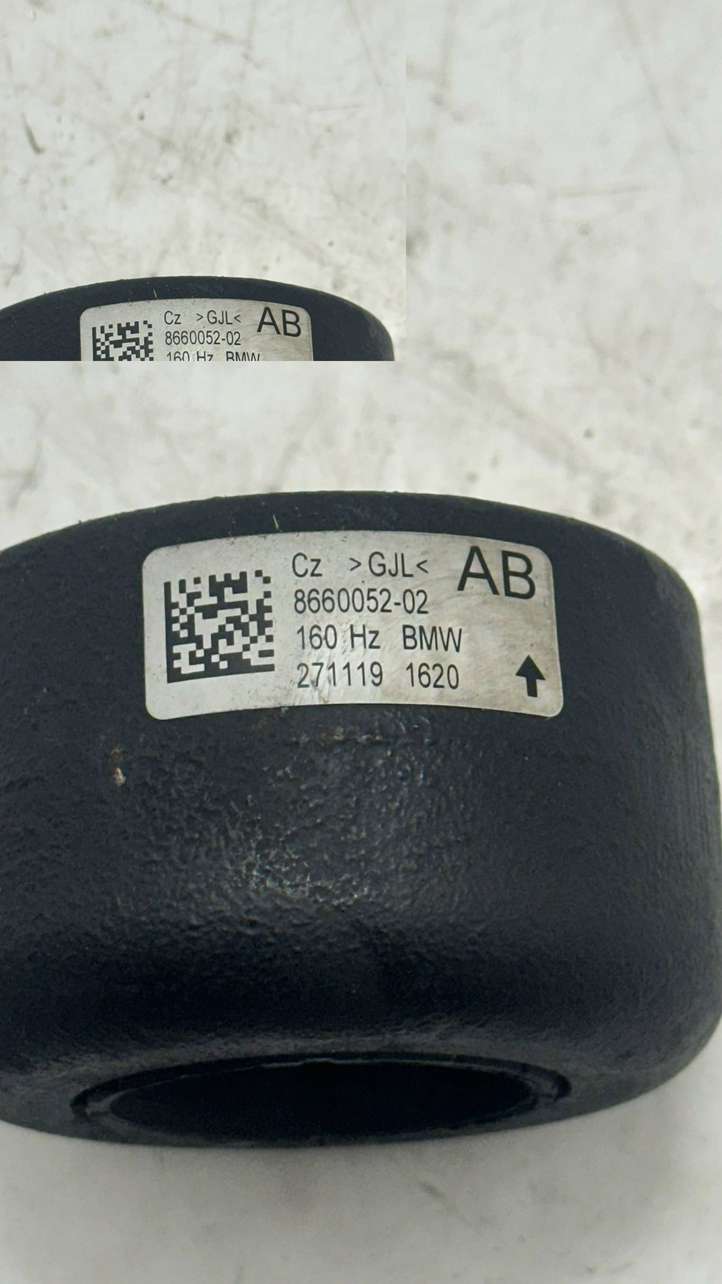BMW 5 G30 G31 (2016 - )  8660052 Держатель стабилизатора ( зад)