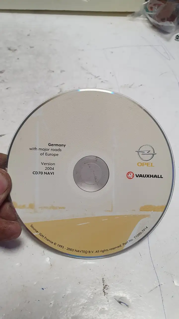 Opel Signum (2002 - 2008) T10007914 Навигационные карты CD/DVD — фото 1