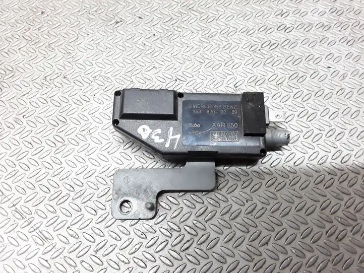 Mercedes-Benz ML W163 (1997 - 2005)  1638200089 Усилитель антенны