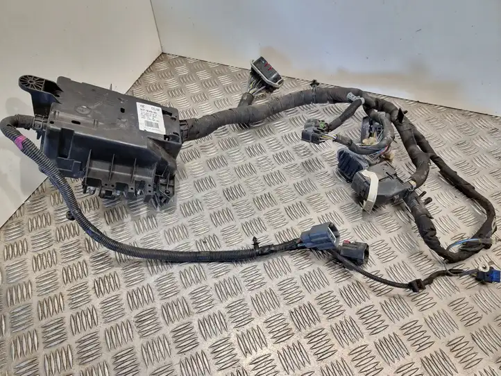 Ford Transit Custom (2014 - )  GK2T9K499ABC Блок предохранителей