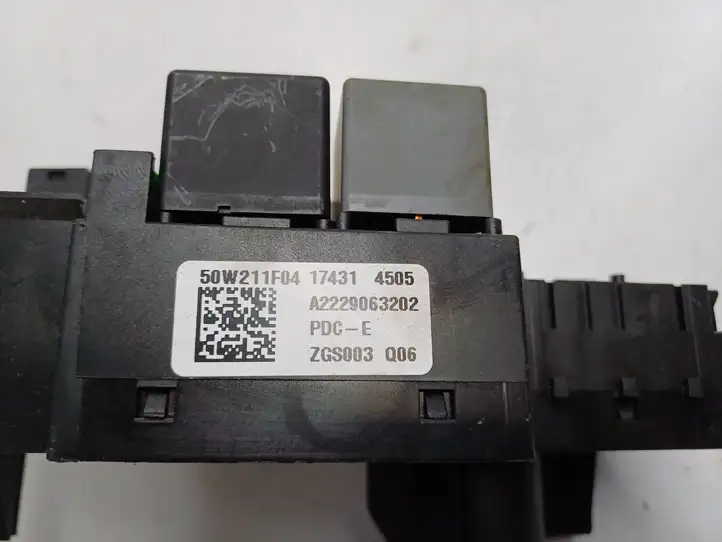 Mercedes-Benz GLC X253/C253 (2015 - )  A2229063202 Блок предохранителей