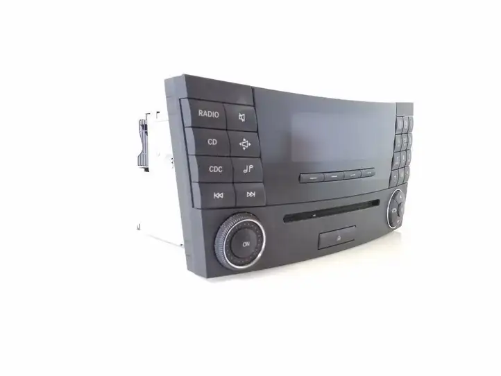 Mercedes-Benz E W211 (2002 - 2009) A2118705089 Магнитола / мультимедийная система — фото 2
