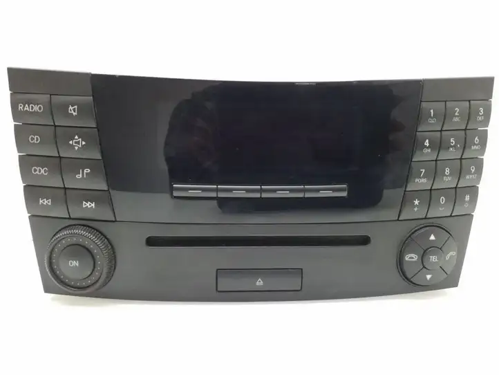 Mercedes-Benz E W211 (2002 - 2009) A2118209789 Магнитола / мультимедийная система — фото 1