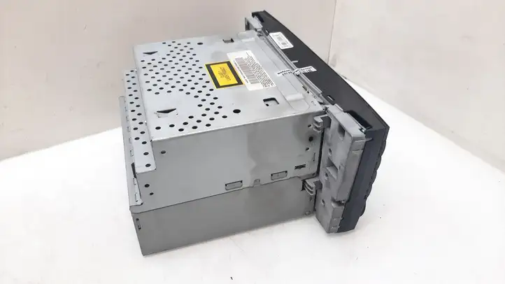 Mercedes-Benz E W211 (2002 - 2009)  A2118700089 Радио/ проигрыватель CD/DVD / навигация