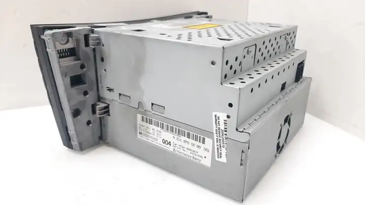 Mercedes-Benz E W211 (2002 - 2009)  A2118700089 Радио/ проигрыватель CD/DVD / навигация