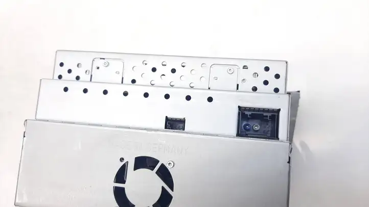 Mercedes-Benz E W211 (2002 - 2009)  A2118700089 Радио/ проигрыватель CD/DVD / навигация