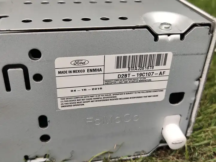Ford Fiesta (2013 - 2017) D2BT19C107AF Магнитола / мультимедийная система — фото 2
