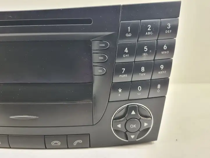 Mercedes-Benz E W211 (2002 - 2009) A2118702989 Магнитола / мультимедийная система — фото 9