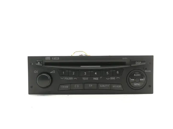 Mitsubishi Grandis (2003 - 2012) 8701A080 Магнитола / мультимедийная система — фото 1