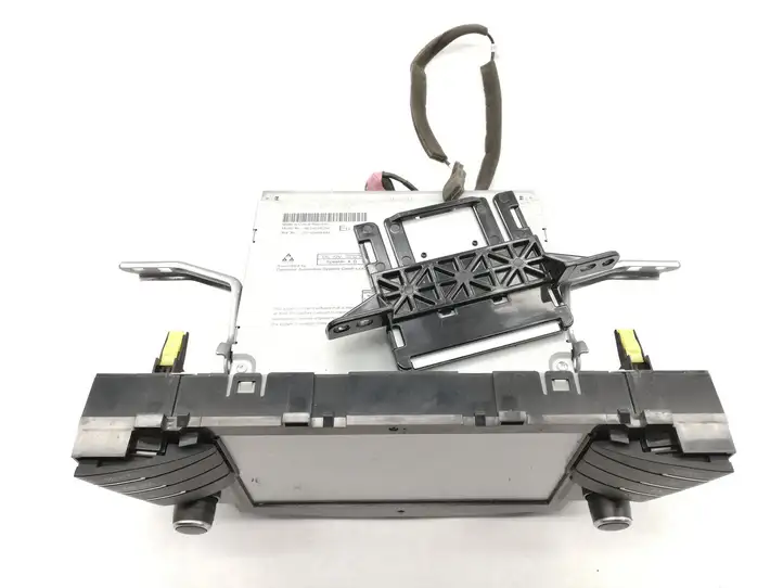 Toyota Avensis T270 (2015 - 2018) 8614005250 Магнитола / мультимедийная система — фото 2