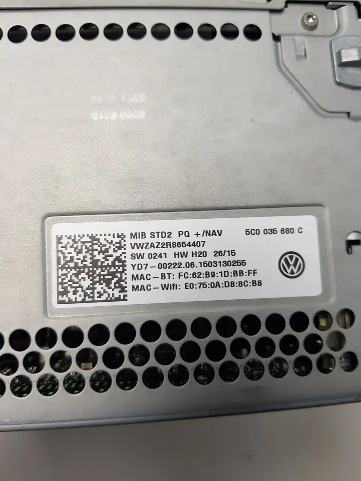 Volkswagen Tiguan (2011 - 2016) 5C0035680C Магнитола / мультимедийная система — фото 4