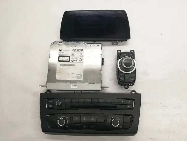 BMW 1 F20 F21 (2011 - 2019) 928669903 Магнитола / мультимедийная система — фото 1