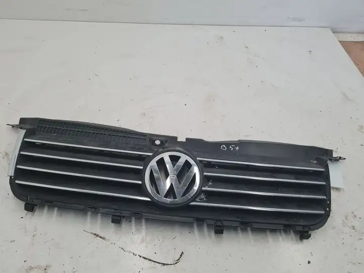 Volkswagen PASSAT B5.5 (2001 - 2005) 3B0653651L Передняя решетка — фото 1