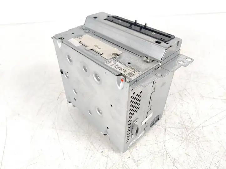 BMW 7 F01 F02 F03 F04 (2008 - 2016)  9207447 Радио/ проигрыватель CD/DVD / навигация