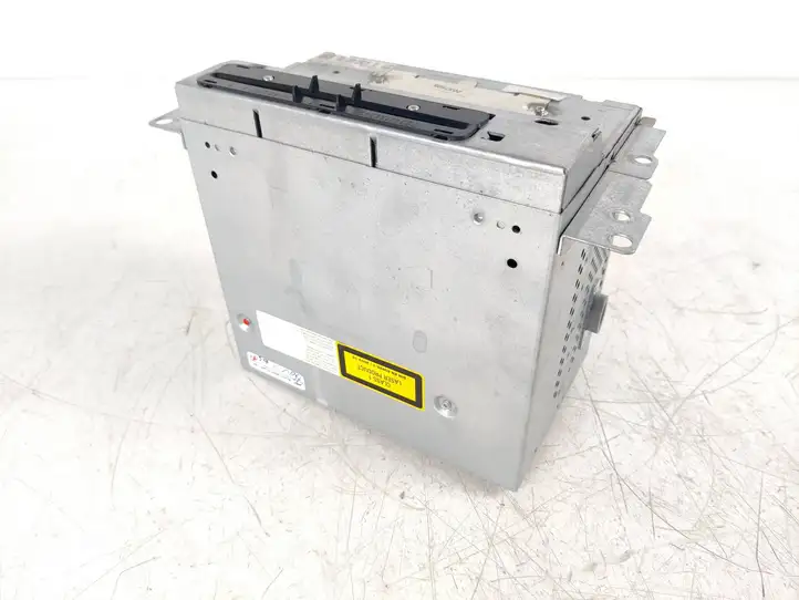 BMW 7 F01 F02 F03 F04 (2008 - 2016)  9207447 Радио/ проигрыватель CD/DVD / навигация