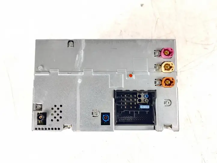 BMW 7 F01 F02 F03 F04 (2008 - 2016)  9207447 Радио/ проигрыватель CD/DVD / навигация