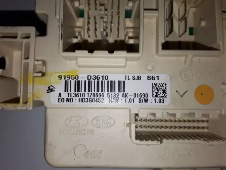 Hyundai Tucson LM (2010 - 2015)  91950D3610 Блок предохранителей