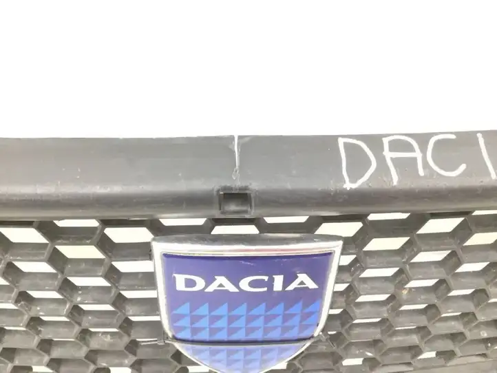 Dacia Logan II (2012 - 2020) Передняя решетка — фото 3