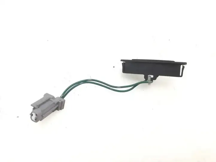 Nissan Qashqai (2006 - 2010) Кнопка закрытия крышки багажника — фото 2