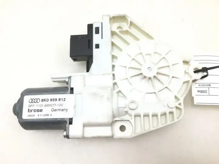 Audi A4 S4 B8 8K (2007 - 2011) 8K0959812 Стеклоподъемник задней двери — фото 1