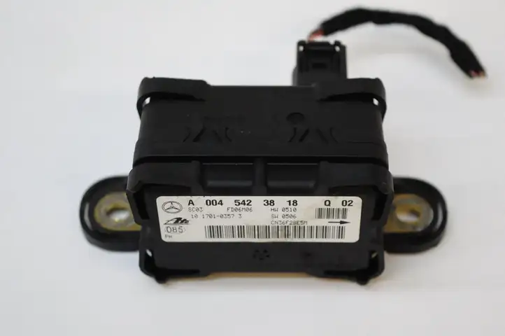 Mercedes-Benz GL X164 (2006 - 2012) A0045423818 Датчик ускорения — фото 1
