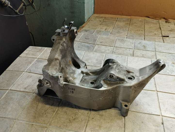 BMW 7 F01 F02 F03 F04 (2008 - 2016)  1116780263902 Кронштейн
