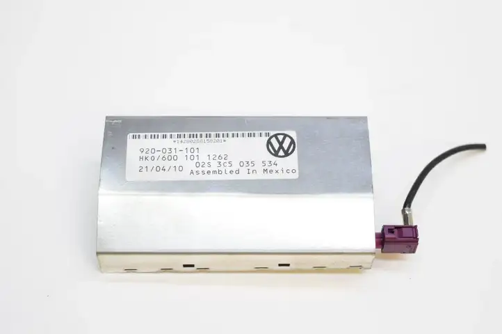Volkswagen PASSAT B6 (2005 - 2010) 3C5035534 Усилитель антенны — фото 1