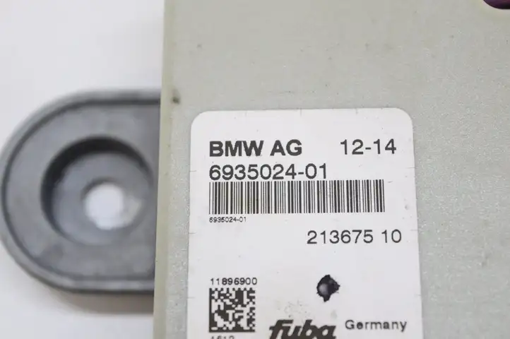 BMW 5 F10 F11 (2009 - 2016) 6935024 Усилитель антенны — фото 3