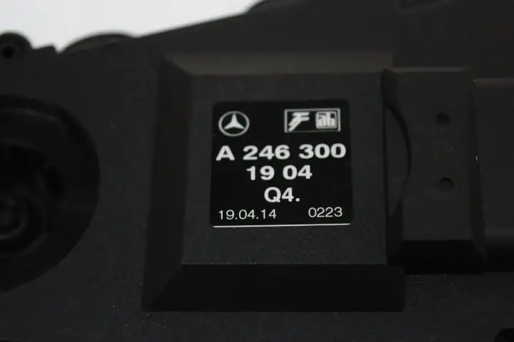 Mercedes-Benz CLA C117,X117,W117 (2013 - 2019) A2463001904 Педаль акселератора — фото 6
