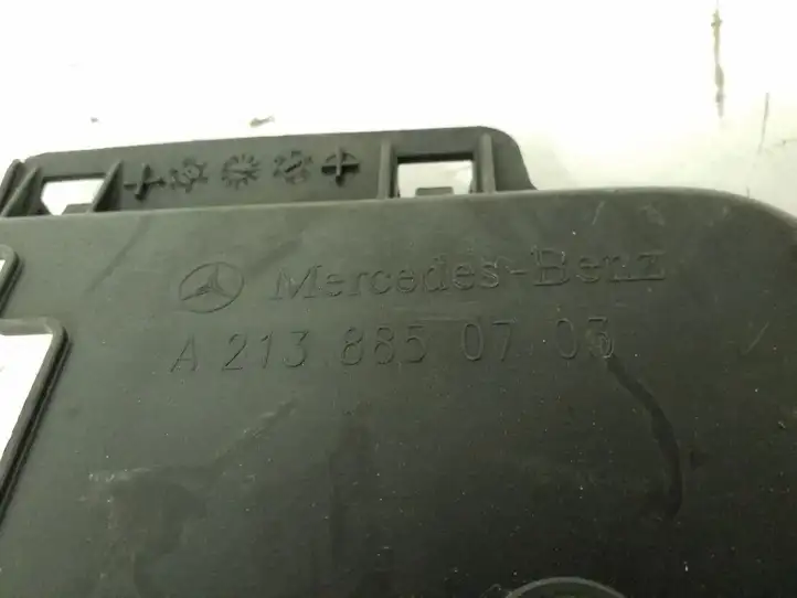Mercedes-Benz E W213 (2016 - ) A2138850703 Дефлектор воздуха — фото 2