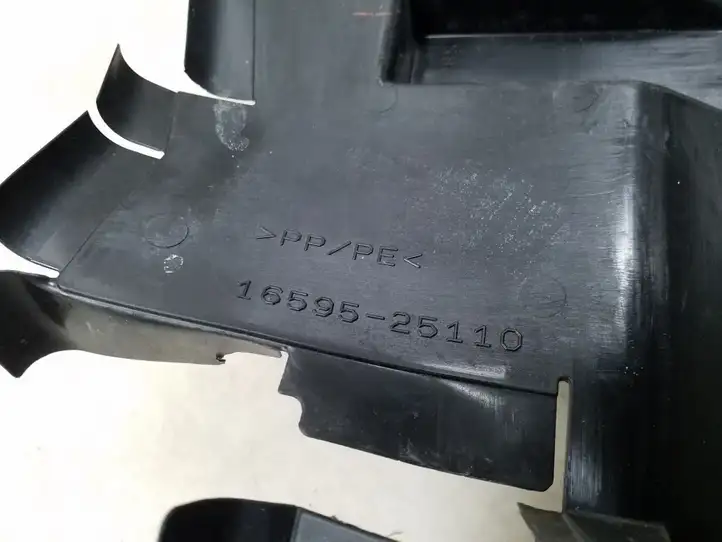 Toyota RAV 4 (XA50) (2018 - ) 1659525110 Дефлектор воздуха — фото 4