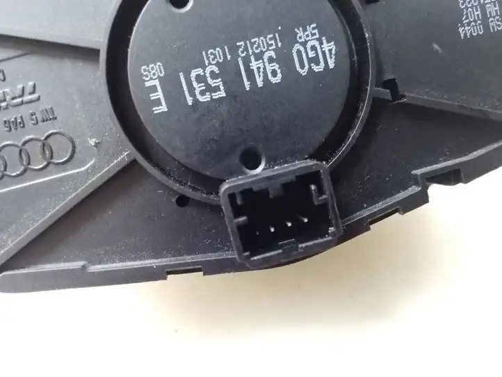 Audi A7 S7 4G (2010 - 2014) 4G0941531E Включатель фонарей — фото 2